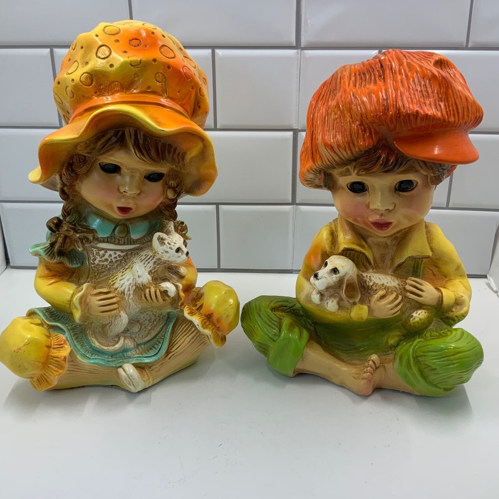 Vintage 1974 Universal Statuary #293 Alice and Andy Chalkware Figurines